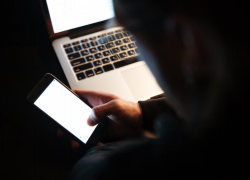 С начала года мошенники похитили у астраханцев 377 миллионов рублей