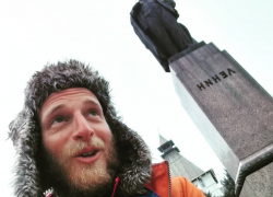 Вдоль Волги за 80 дней или невероятные приключения француза в России