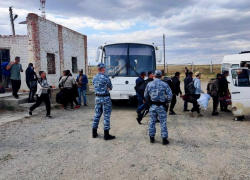 В Астраханской области наказали девятерых иностранцев за пересечение госграницы