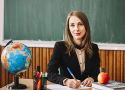 За месяц в Астраханской области вырос спрос на преподавателей