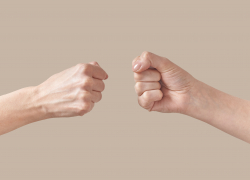 45-летний астраханец в пьяной драке убил голыми руками своего друга