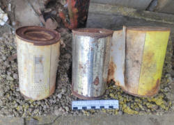 Астраханцу грозит 8 лет тюрьмы за хранение трех банок с порохом