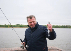 Игорь Бабушкин поздравил рыбаков с праздником 