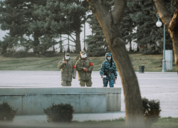 "С ковидом нам с вами жить достаточно долго": А. Спирин сообщил о возможных ограничениях в Астраханской области 