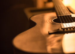 Музыканты смогут играть на улицах Астрахани с разрешения властей 