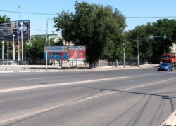 В Астрахани комплексно благоустраивают улицу со спорткомплексом «Спартак»