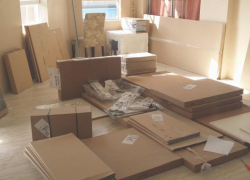 Судебные приставы помогли астраханке получить неустойку за нарушение сроков установки мебели