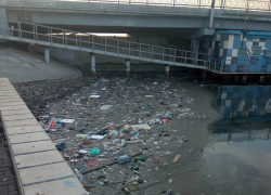 Астраханцы в ужасе от состояния городских каналов