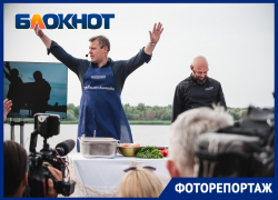 Лица астраханцев, отведавших уху от Игоря Бабушкина