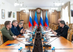 Астраханские специалисты отремонтируют тринадцать жилых домов в ЛНР