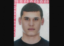 В Астраханской области разыскивают юношу: он вышел из дома и пропал
