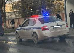 В центре Астрахани хулиганы сломали полицейскому нос