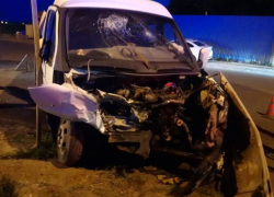 В Астрахани столкнулись «ГАЗель» и «БМВ»: водители госпитализированы