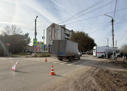 В Астрахани фургон сбил девочку на пешеходном переходе