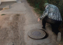  В Астраханской области мужчина провалился в открытый канализационный люк