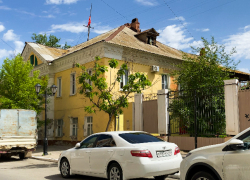Администрация города Астрахани ответила, почему дом на Советской признан аварийным