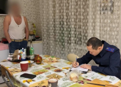 Еще одна взятка оказалась в руках начальника отдела астраханского «Чистого города»