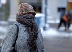 Астраханка пожаловалась в соцсетях на холод в поликлинике Александро-Мариинской больницы