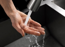 Астрводоканал: питьевая вода соответствует санитарным нормам