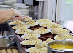 Астраханские школы поборются за звание «Лучшая столовая – 2023»