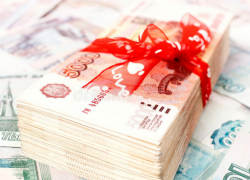 Астраханец «трудоустроил» знакомых на завод и выплатил им более 8 миллионов за безделье