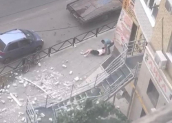 Астраханец упал с балкона 2 этажа