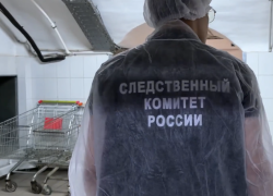 В Астрахани закрыли популярный гастроном из-за вспышки сальмонеллеза