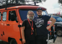 В Астрахани встретили путешественника, который пешком идет через континент 