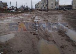 В Приволжском районе астраханец не может дождаться дороги и ответа от прокуратуры 