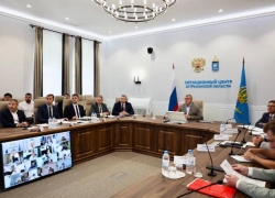 До 2026 года в восемь поселений Астраханской области проведут газ