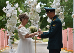 На полигоне Капустин Яр в Астраханской области провели свадебные церемонии