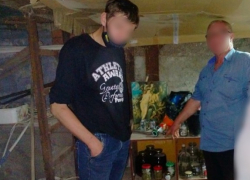 В Астрахани организаторы кустарной нарколаборатории предстанут перед судом