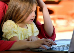 Астраханцы могут завести своим детям безопасную электронную почту через госуслуги