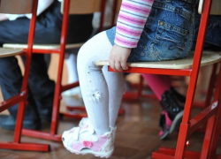 Официально: все школы Астрахани закрыты на карантин