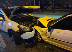 В Астрахани при столкновении двух машин пострадал ребенок