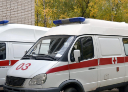 В Астрахани машины скорой помощи ремонтируют за счет медиков