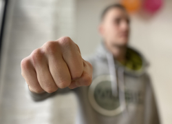 Парень с сайта знакомств изнасиловал астраханку 