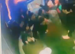 Приезжий устроил стрельбу в кафе Астрахани