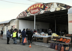 В Астрахани прошла масленичная ярмарка на рынке «Кутум»