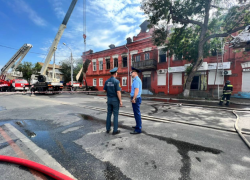 Прокуратура занялась проверкой обстоятельств пожара в центре Астрахани