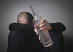 В Астрахани нарушитель ночной тишины отсидел 2 суток за неуплату штрафа