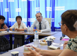 Игорь Седов встретился с активными представителями МКД в Астрахани