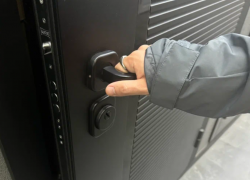 Детям-сиротам стали оплачивать покупку дома за пределами Астраханской области