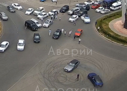 Как полиция накажет водителей, устроивших в Астрахани дрифт у памятника погибшим воинам