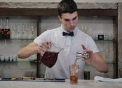 Два астраханца выступят на чемпионате ЮФО среди барменов «WCC-2023»