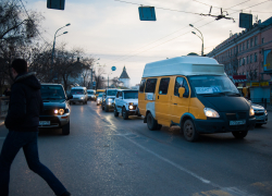 Игорь Бабушкин попросил больше денег на астраханские дороги из федерального бюджета