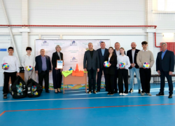 Игорь Мартынов отметил развитие спортивной инфраструктуры Камызякского района