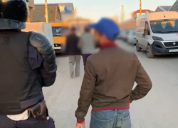 Астраханские полицейские ищут нелегалов на стройках и уличных рынках