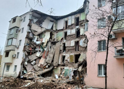 В Астрахани решили судьбу полуразрушенной пятиэтажки