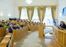 Астраханские депутаты обсудят меры социальной поддержки граждан и ещё 24 вопроса 